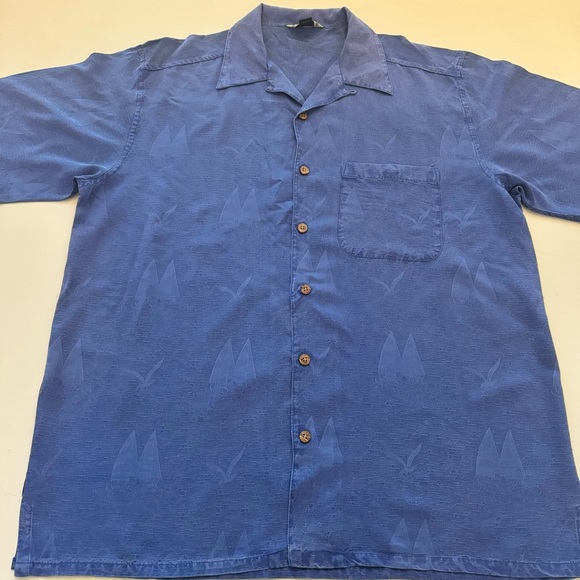 Tommy Bahama 100% SILK Blue Sailboat Bird Print Button Up Relax Fit Shirt B5/9 - Picture 2 of 11